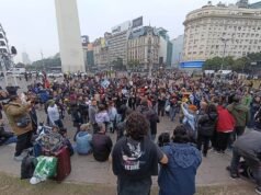 Detenidos y disturbios en el Obelisco durante el banderazo por El Indio Solari