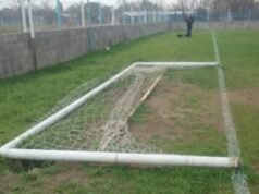 Director de club imputado por la muerte de un niño tras caída de arco de fútbol