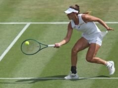 Solana Sierra brilla en Wimbledon y avanza a la segunda ronda