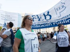 SAN PEDRO : El Congreso de la FEB aprobó por estrecho margen la propuesta salarial del gobierno bonaerense.