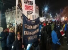 Crisis en Santa Cruz: Policías acampan y el Gobierno no logra contener el malestar