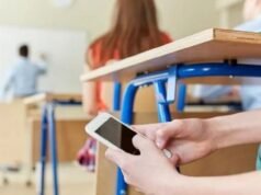 Regulaciones sobre celulares en escuelas: 11 provincias argentinas toman la delantera