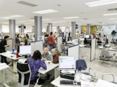 El Gobierno anuncia aumentos salariales y un bono extraordinario para estatales