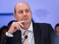 El Gobierno se niega a intervenir en deudas familiares y apunta a los bancos