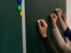 Argentina en el puesto 8 de 13 países en pruebas PISA 2025