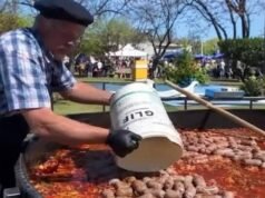 Controversia en la Fiesta del Chorizo por uso de baldes de glifosato