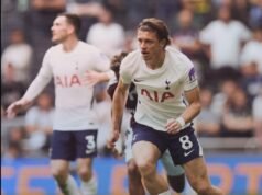 El Tottenham sigue en problemas tras caer ante Aston Villa
