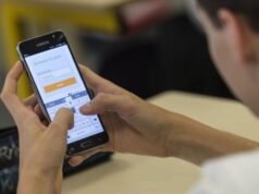 El uso excesivo del celular en estudiantes: más de seis horas diarias y señales de alerta
