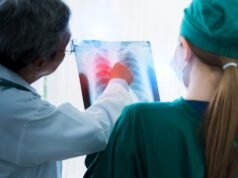 Falta de aire y tos persistente: ¿pueden ser señales de fibrosis pulmonar?