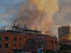 Incendio en ‘Siga La Vaca’: evacuación y dos personas atendidas en Puerto Madero