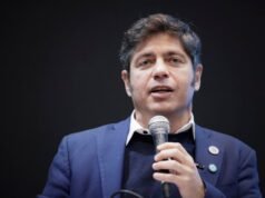 Kicillof cierra el plenario nacional del Movimiento Derecho al Futuro en Avellaneda