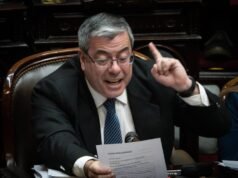 Martínez impulsará la derogación del DNU 70/23 tras fallo de la Corte