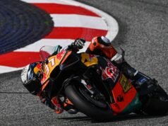 Pedro Acosta celebra su primer triunfo en MotoGP en Austria