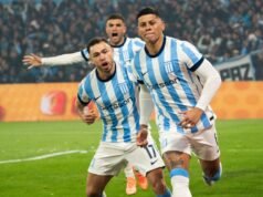 Racing se juega el futuro de Vojvoda ante Huracán en un duelo decisivo