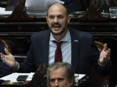Santiago Santurio defiende el rumbo del Gobierno y propone diálogo sobre discapacidad