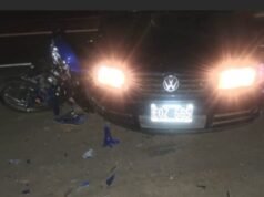 SAN PEDRO : Choque entre un auto y una moto en la Ruta 1001: dos personas fueron trasladadas al hospital.