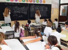 SAN PEDRO : Kicillof adelantó el pago a los docentes bonaerenses para evitar demoras por los feriados del Papa.