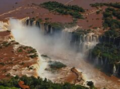 Cerrado el circuito Garganta del Diablo por crecida del Río Iguazú