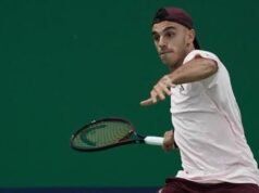 Cerúndolo avanza a la tercera ronda del Masters de Shanghái tras vencer a Safiullin