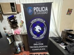 Desmantelan laboratorio clandestino que desbloqueaba celulares en Saavedra