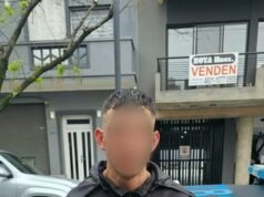 Detienen a ladrón que se escondió bajo un auto tras intento de robo en Villa Lugano