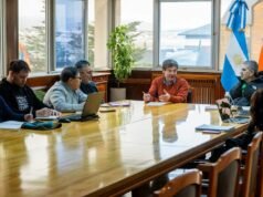 Docentes de Tierra del Fuego exigen un salario mínimo de $3,1 millones
