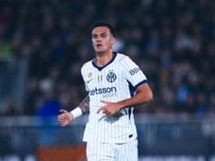 El Inter se impone al Venezia y alcanza la cima de la Serie A