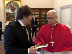 Milei envía sus deseos de recuperación al Papa León XIV antes de su operación