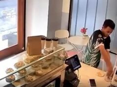Una empleada de cafetería frustra un robo y muestra compasión al ladrón